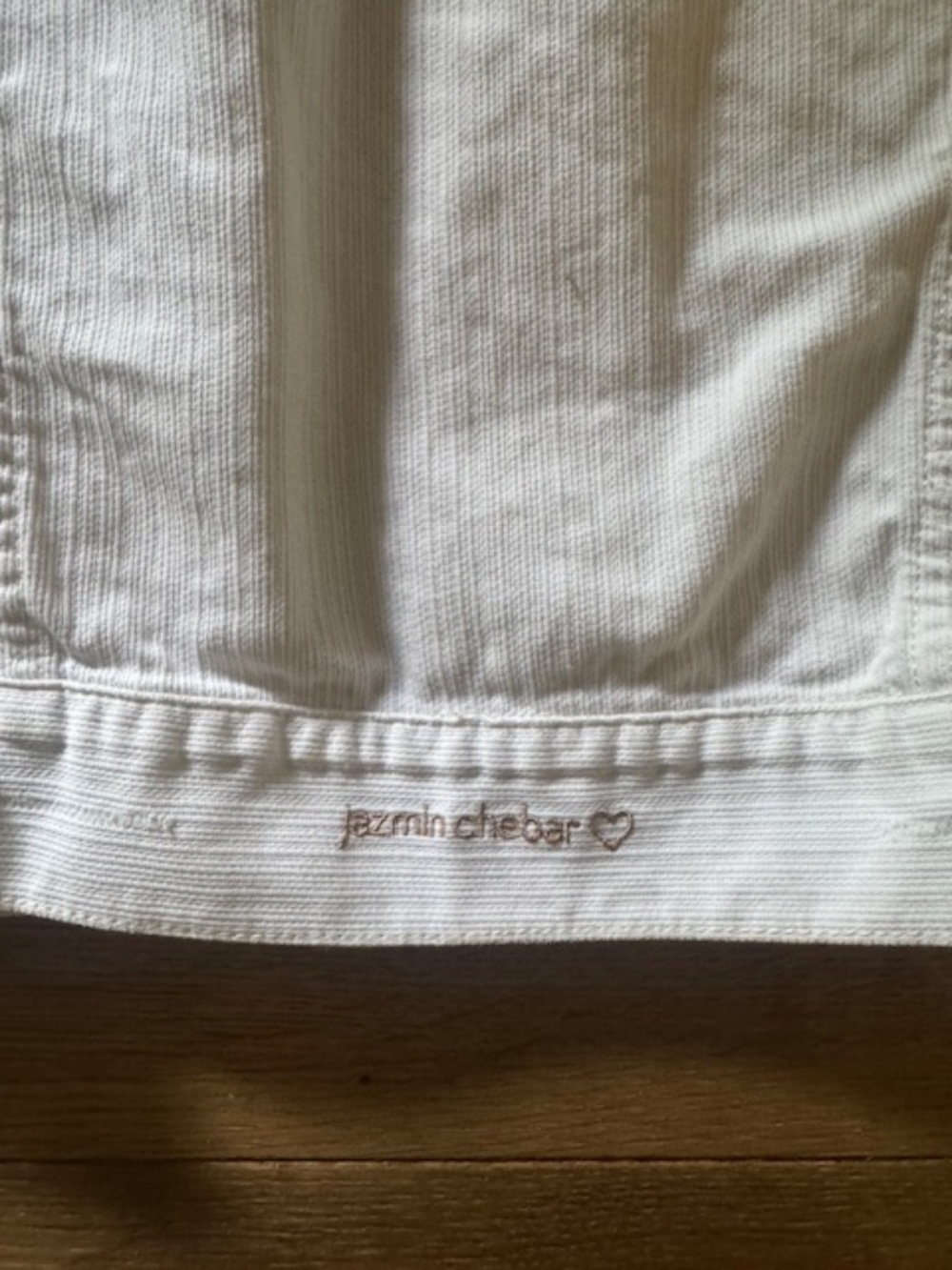 Jazmin Chebarr white denim jacket. Size 2 (S/M) - Picture 5 of 5